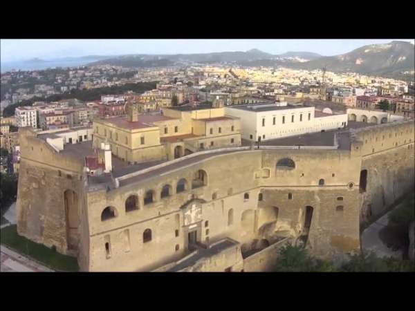 Napoli vista dal drone