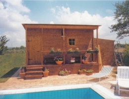 sauna per esterno con stufa a legna-Puglia