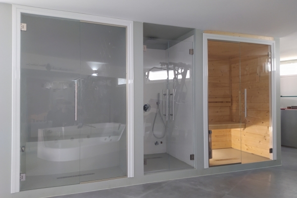 PROGETTO E COSTRUZIONE SPA/ NAPOLI -SUOMISAUNA