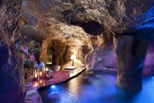 BAGNI TURCHI ALL'INTERNO DI GROTTE- lavori personalizzati SU MISURA!!!