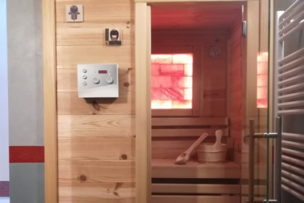  VENDITA SAUNA FINLANDESE  PER DUE PERSONE-SUOMISAUNA
