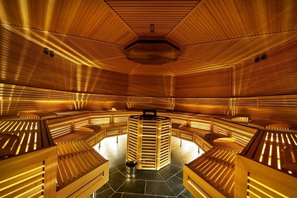 PAESE CHE VAI RELAX CHE TROVI...La sauna in Germania e la figura dell' 