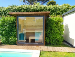 sauna con vetrata