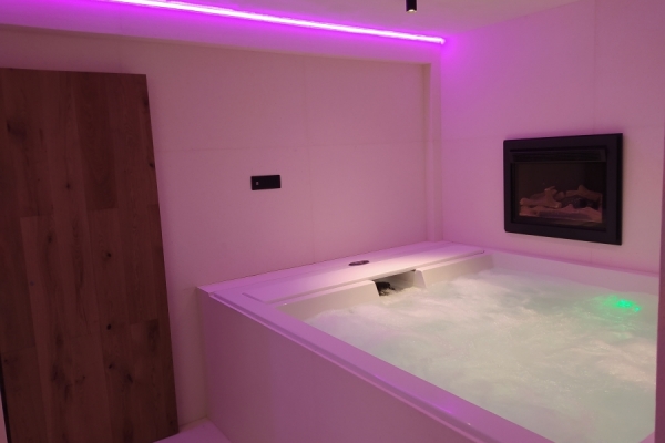  SPA COMPLETA-LINEA LUXURY SUOMISAUNA