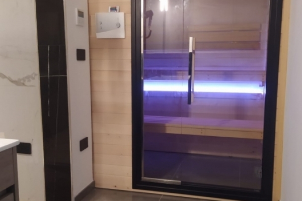 LUXURY SUITE-XB HOTEL//SUOMISAUNA
